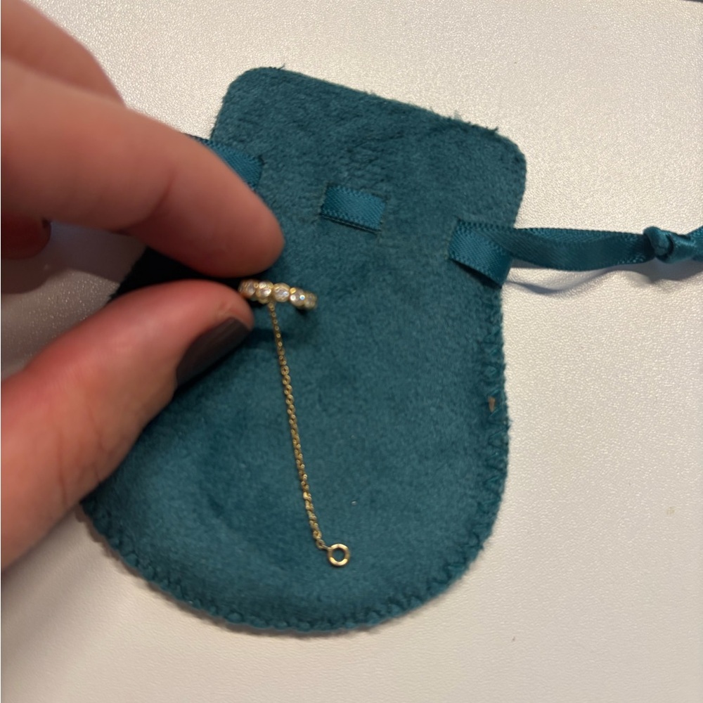 Idyl Spark Ear Cuff GOLD - Picture 7 of 7